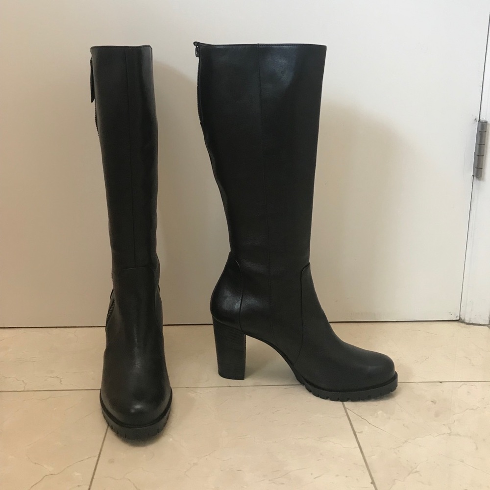 Paul Green leather boots.Made in Austria.Size 39.5